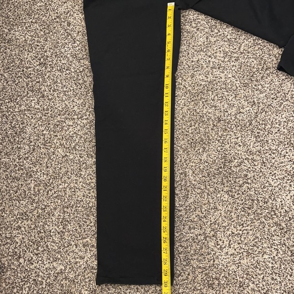 Gloria Vanderbilt Black “Amanda” jeans 👖 size 10 - Picture 5 of 8